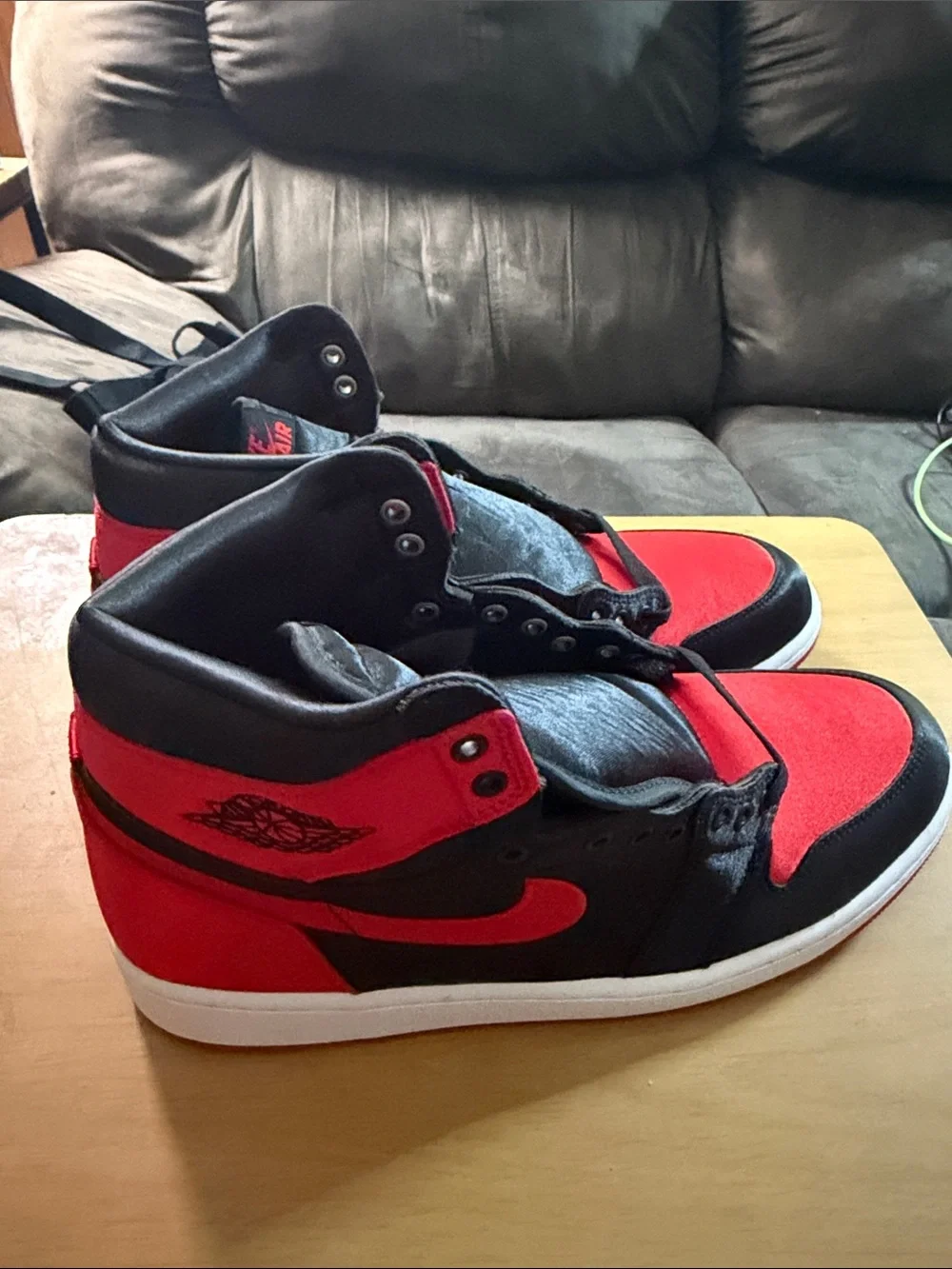 Jordan 1 Satin Banned